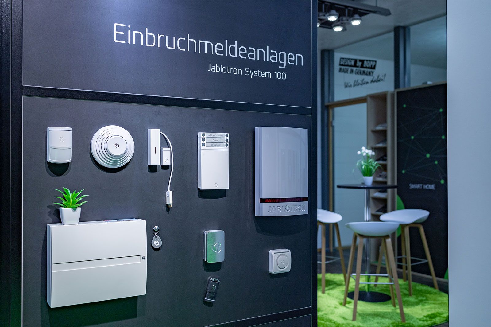 Einbruchmeldeanlagen in der Ausstellung